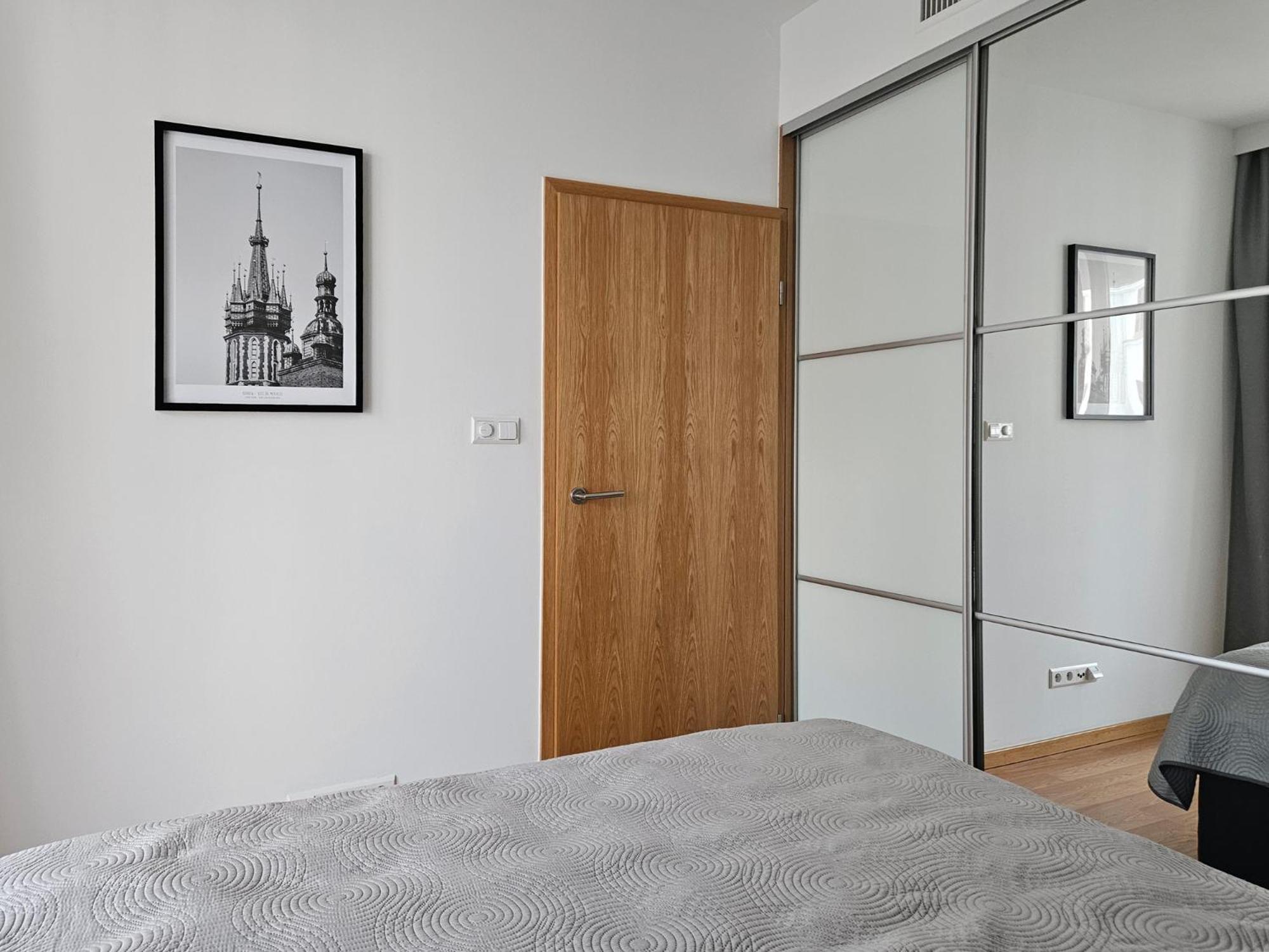Old Town Plaza Apartment كراكوفيا المظهر الخارجي الصورة
